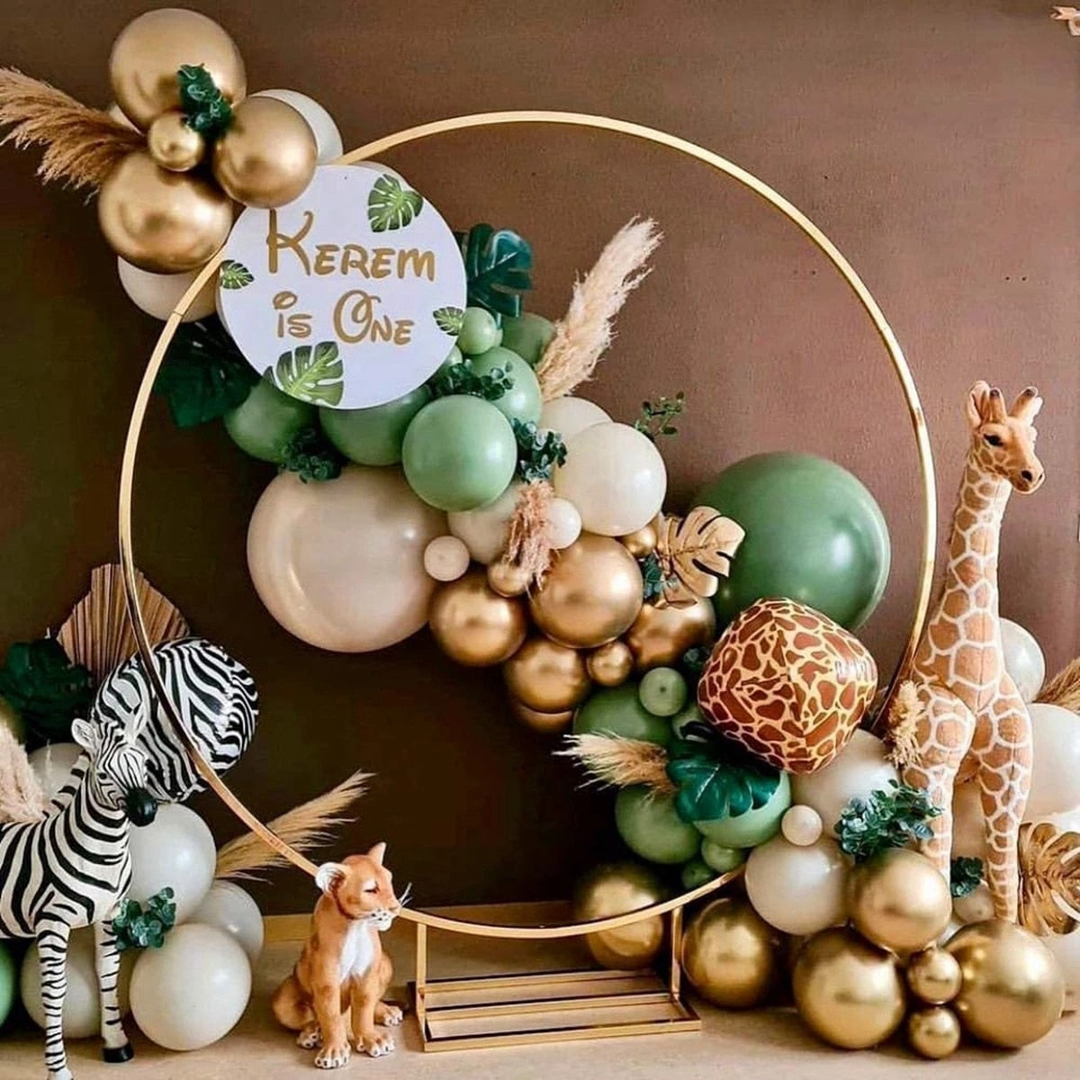 thumbnail interactive-video image 1 of 106pc Jungle Safari Green Balloon Arch Garland Kit For Baby Shower Birthday Party 1 of 3