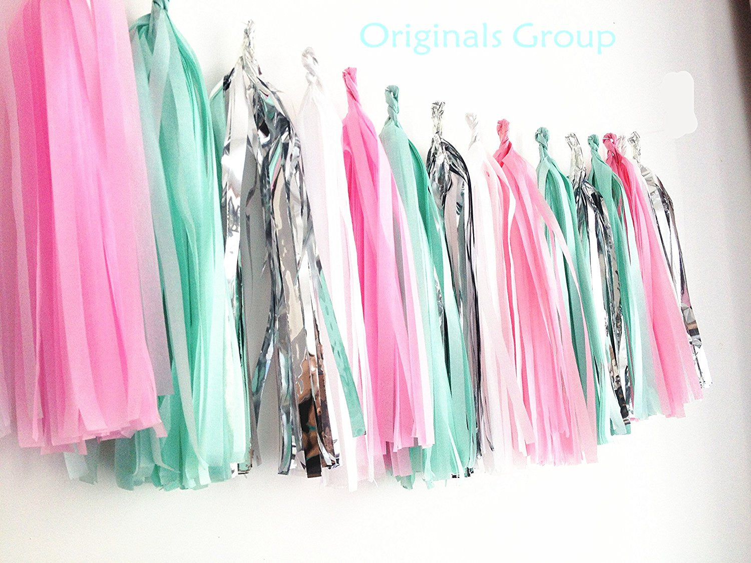 16 X Tissue Paper Tassels for Party Wedding Gold Garland Bunting Pom Pom - Originalsgroup