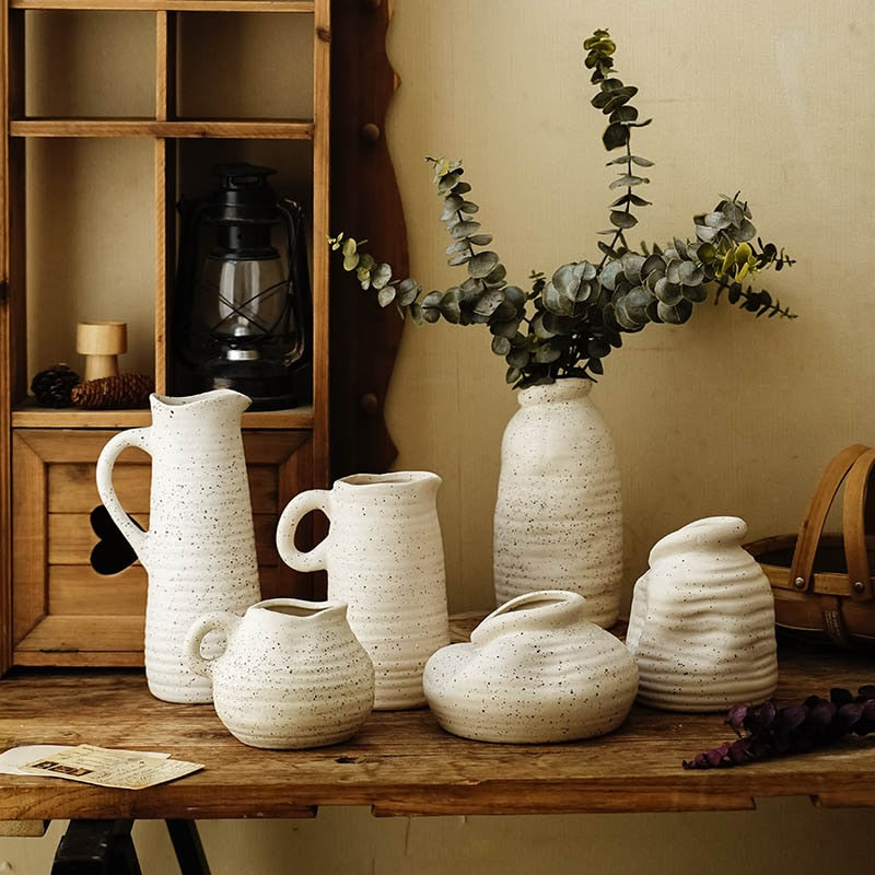 White Ceramic Vase, Simple and Modern Ceramic Vase, Fresh and Creative  Flower Arrangement, White Home Living Room Dried Flower Ornaments, White